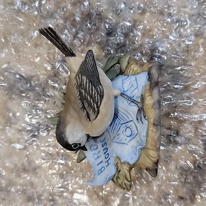 Adorable 1985 Enesco Bird figure